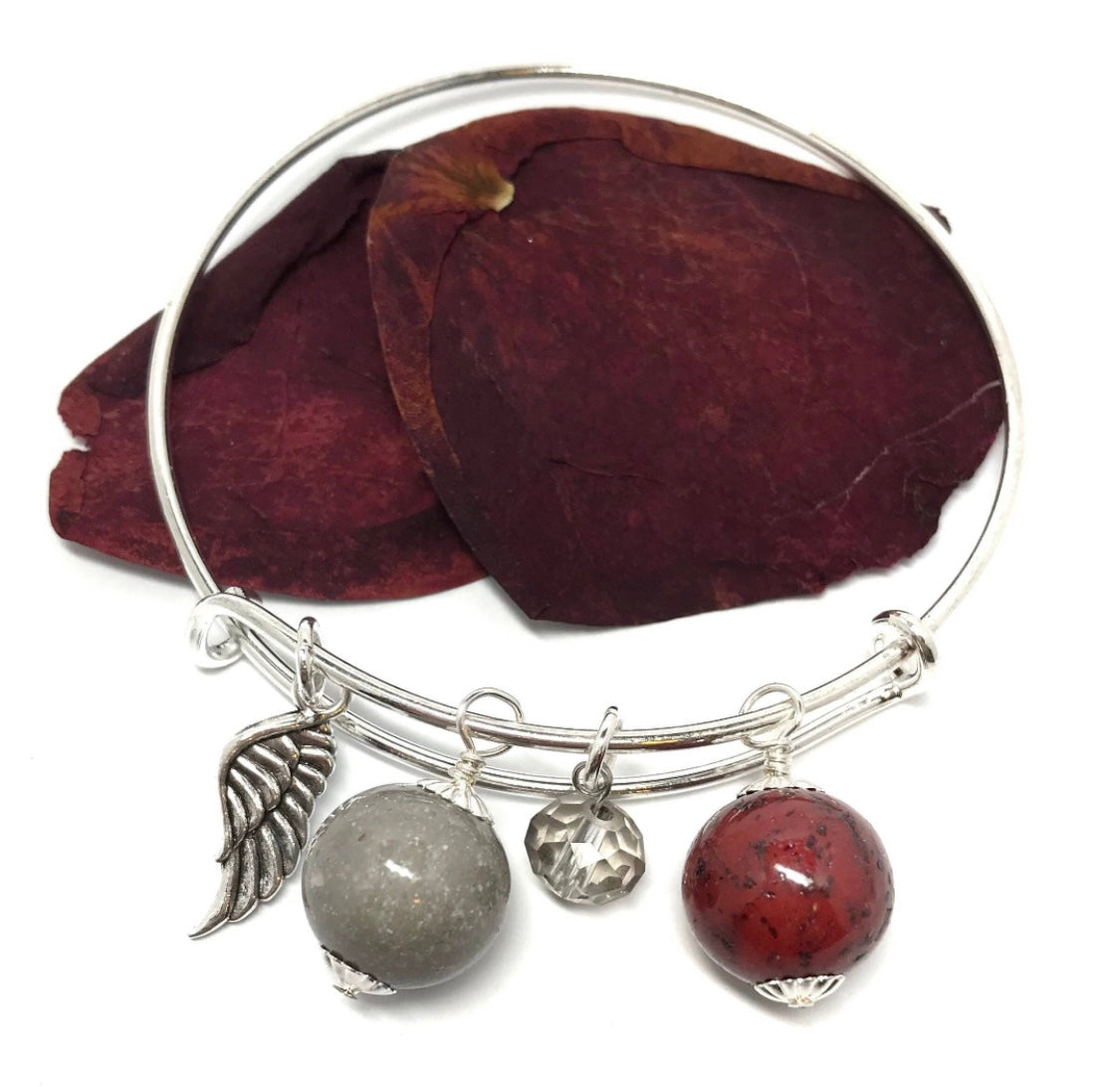 Flower petal keepsake jewelry / stackable bangle bracelet with charms, memorial jewelry  / 616