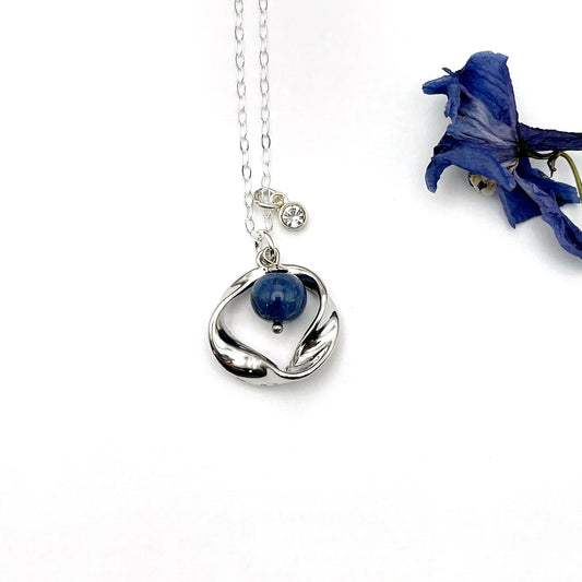 Keepsake Memorial Flower Petal Twisted Mobius, Infinity Circle Pendant / 225