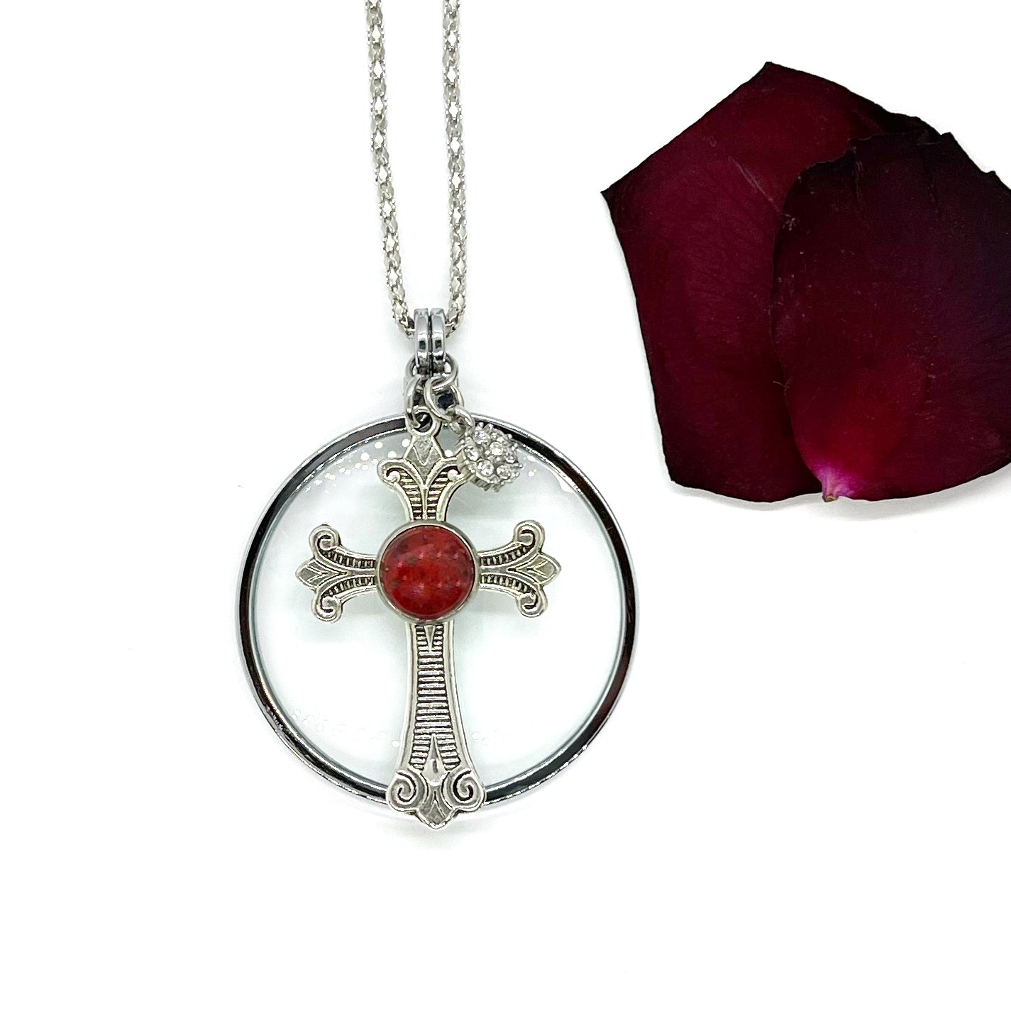 Memorial Flower Magnifying Glass Pendant Necklace / 123