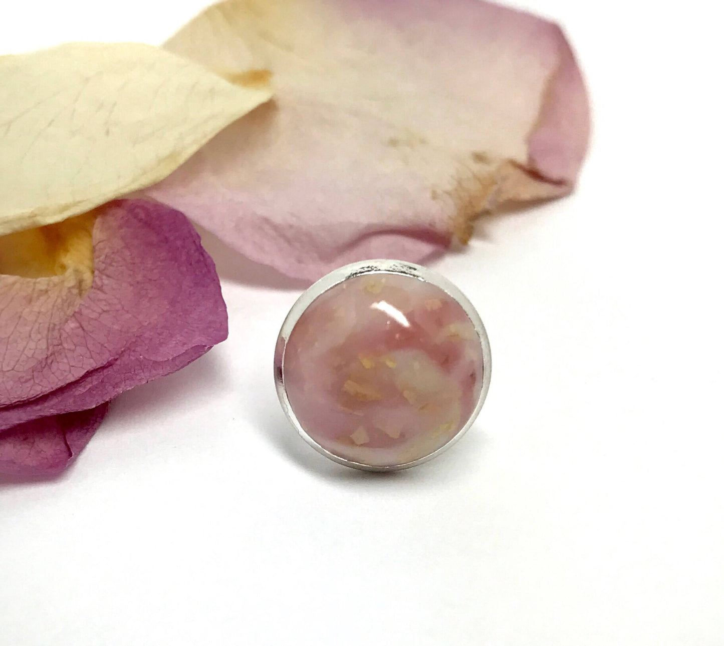 Tie Tac / Lapel Pin  / 117