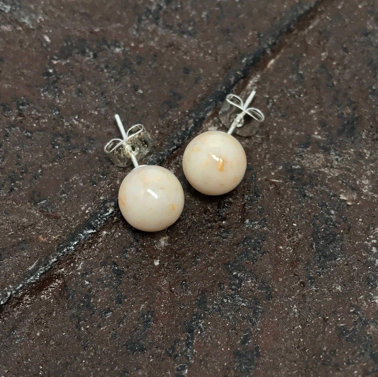 Memorial flower jewelry / round ball stud earrings / 517