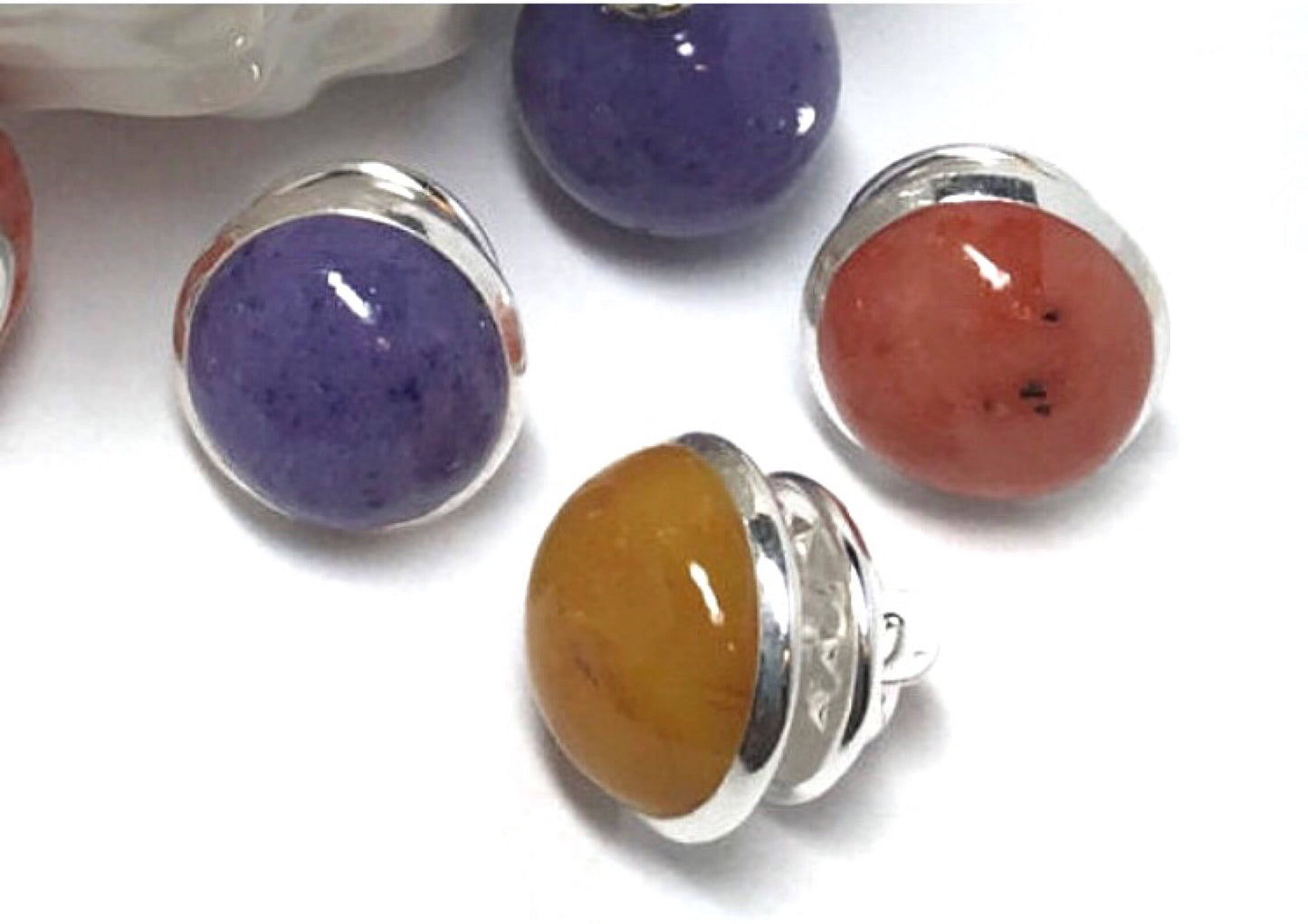 Tie Tac / Lapel Pin  / 117