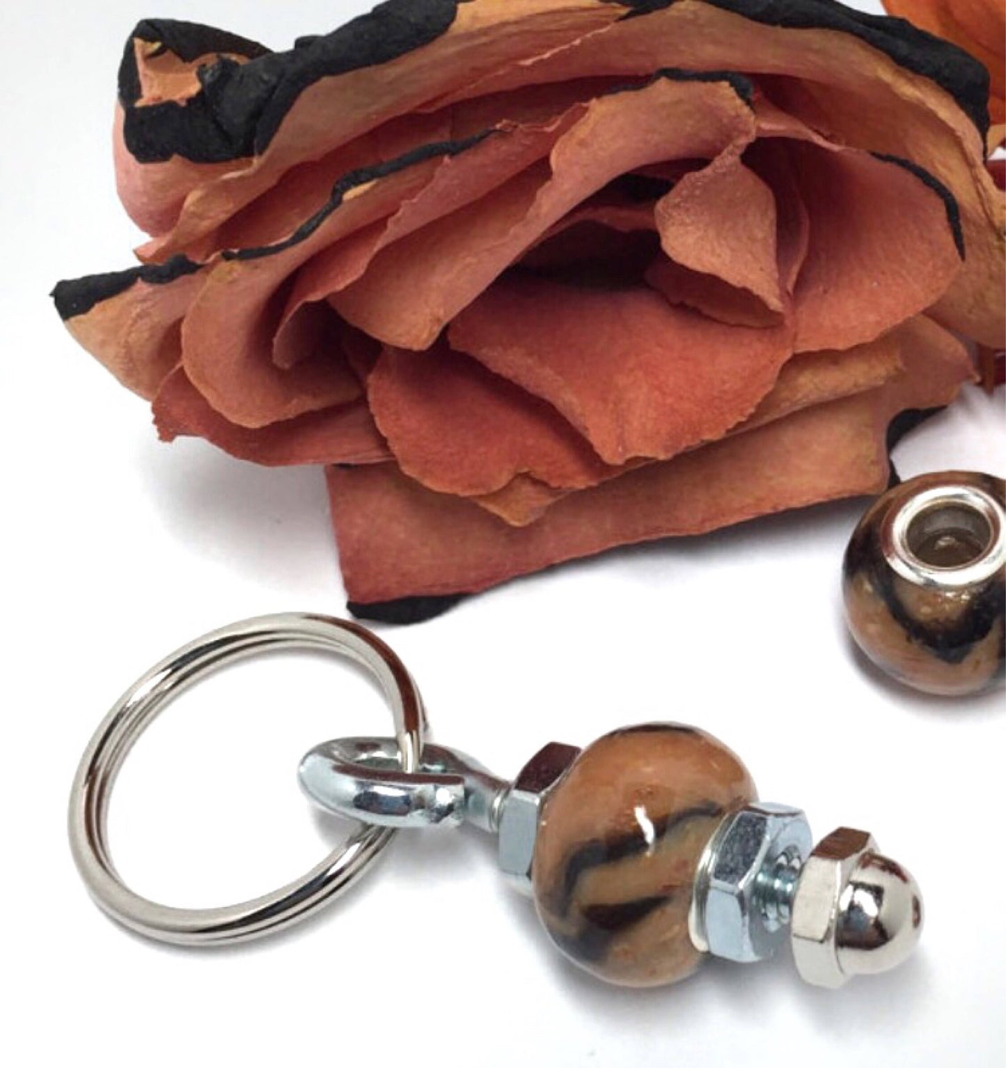 Memorial flower jewelry / Men's nuts and bolts key chain / 916