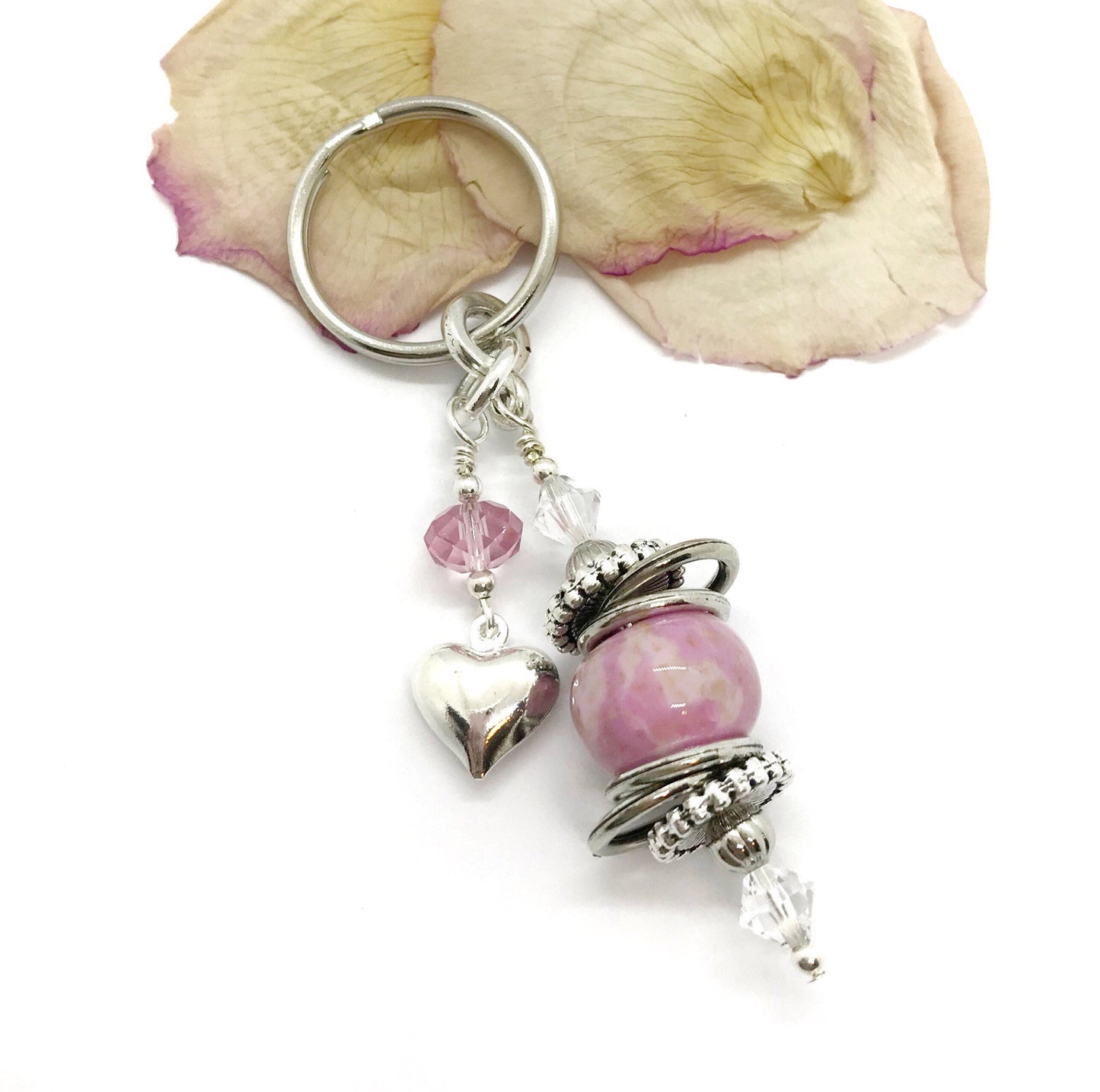 Memorial flower petal bead keepsake / Boho heart key chain / 1117