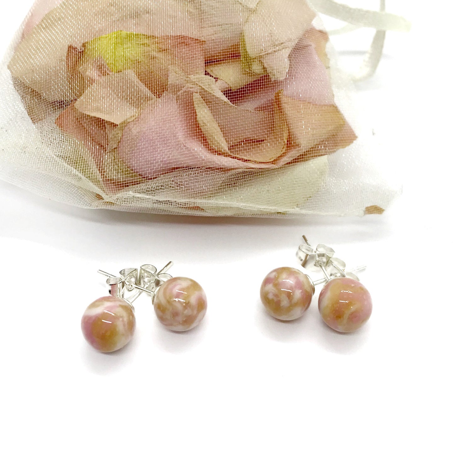 Memorial flower jewelry / round ball stud earrings / 517