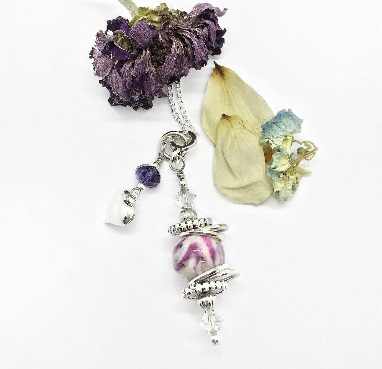 Memorial flower jewelry / Boho heart pendant/ 518