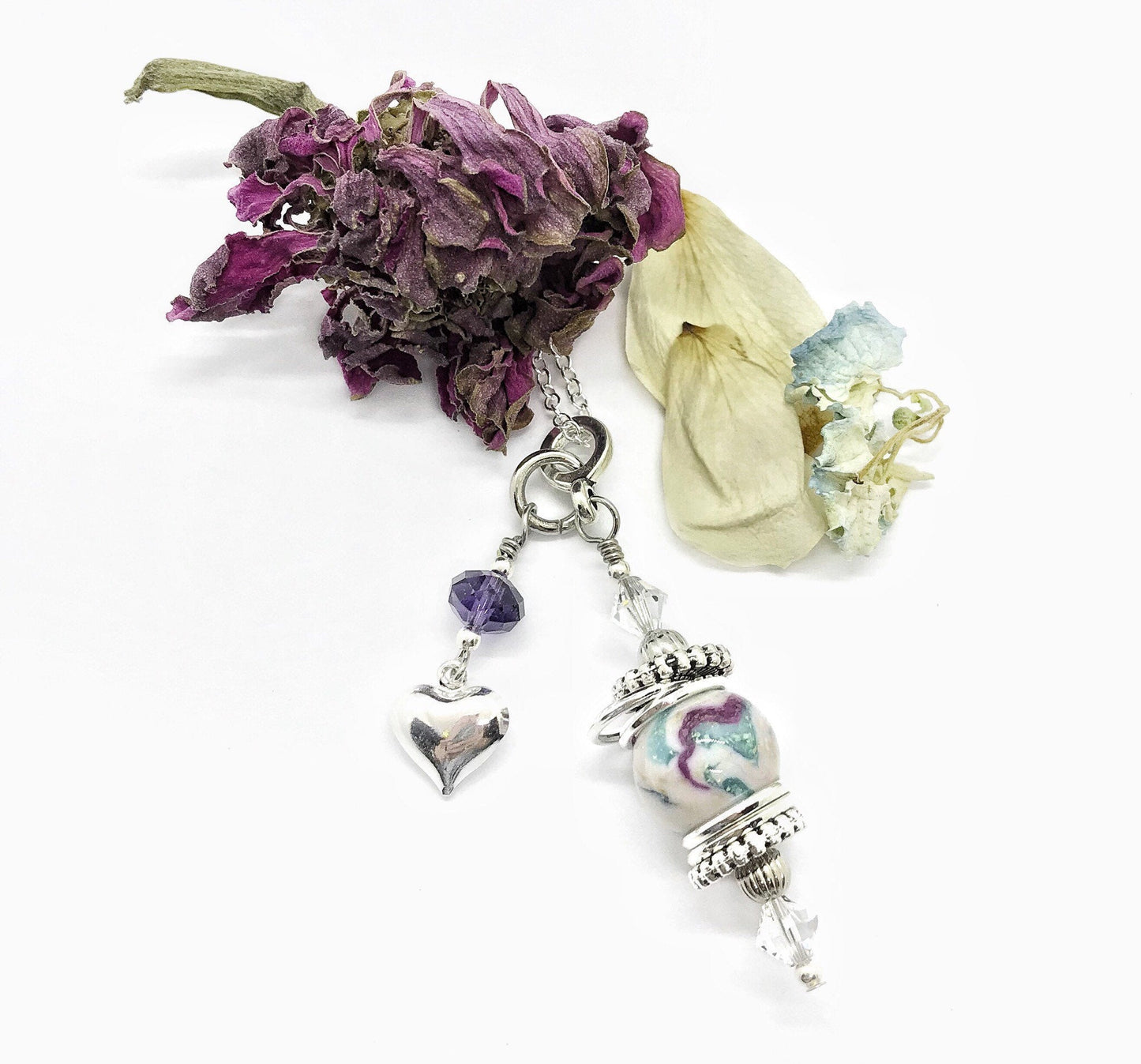 Memorial flower jewelry / Boho heart pendant/ 518