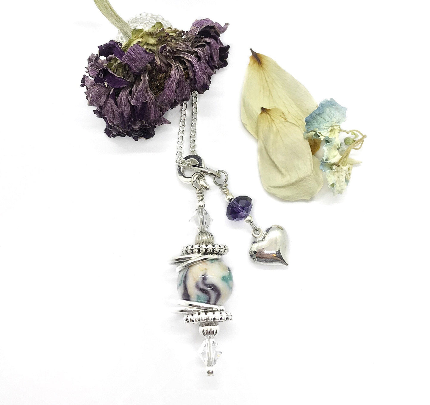 Memorial flower jewelry / Boho heart pendant/ 518