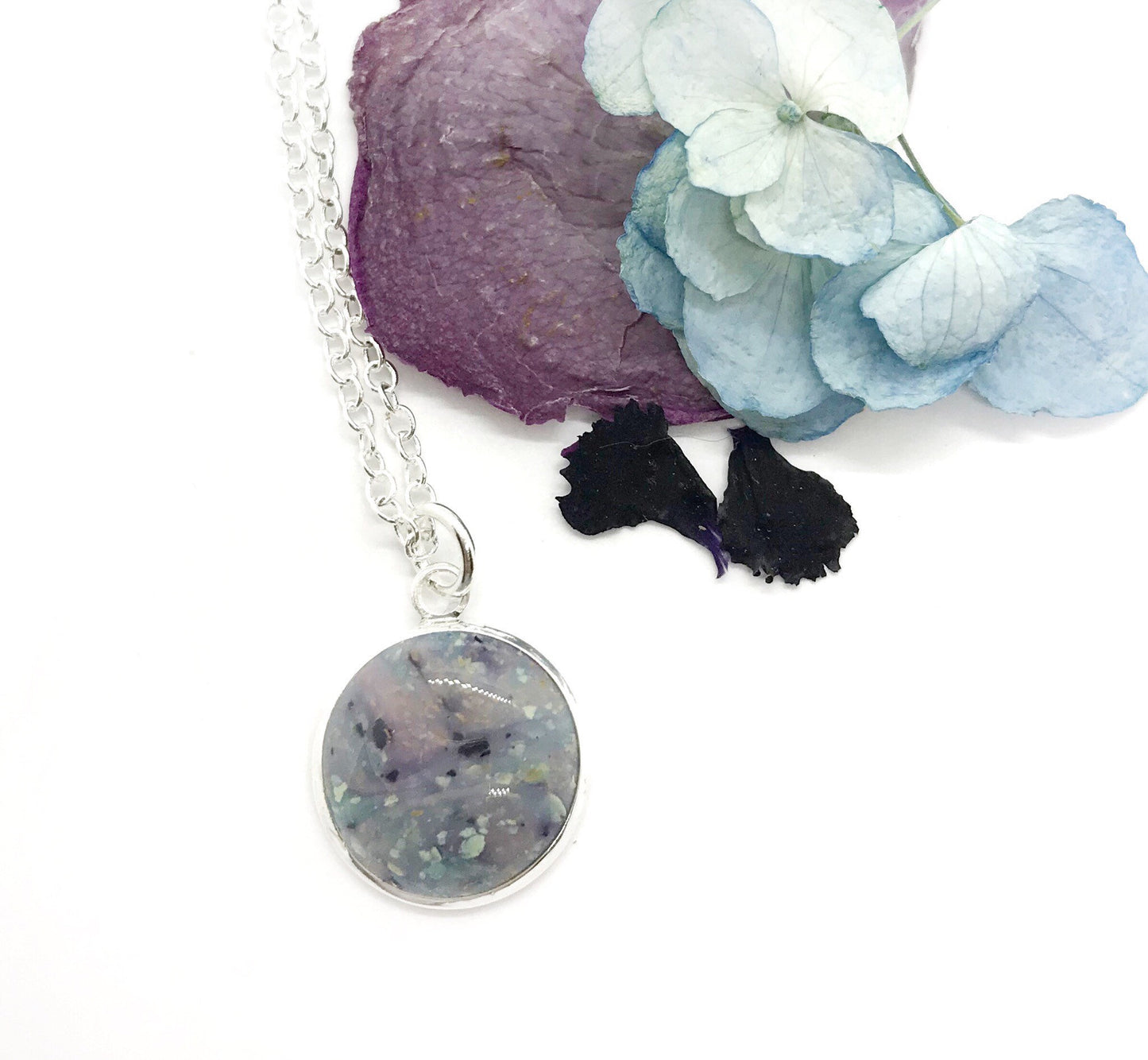 Small Round Cabochon necklace / 416