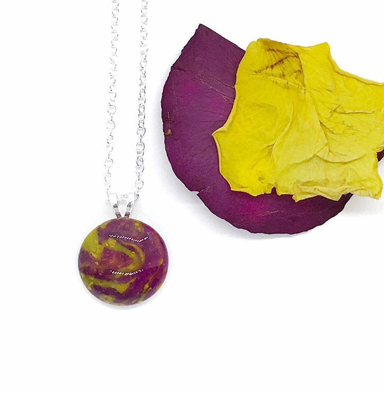 Memorial, Funeral or Wedding flower keepsake round necklace / 919
