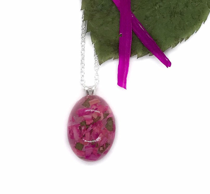 Memorial Flower Petal Jewelry / Oval Crystal Clear Resin Flower Petal Necklace  / 320