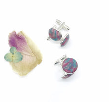 Load image into Gallery viewer, Wedding flower petal cufflinks / Funeral keepsake / Wedding gifts / Gifts for Men / 717
